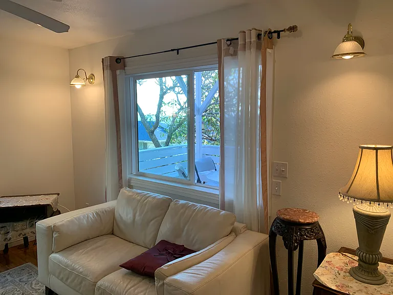 Mariposa Dr — Photo 7