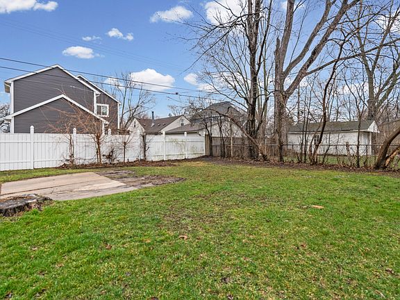 5th image of 3992 Greenfield Rd