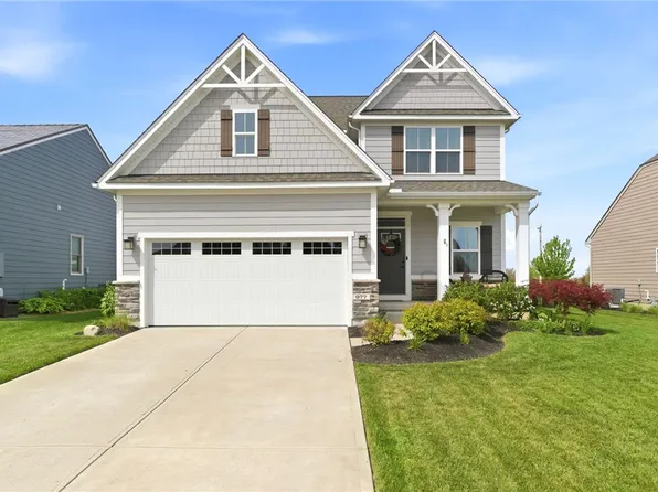 977 Cedar Grove Dr, Tipp City, OH 45371