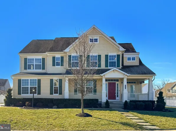 43269 Heavenly Cir, Leesburg, VA 20176