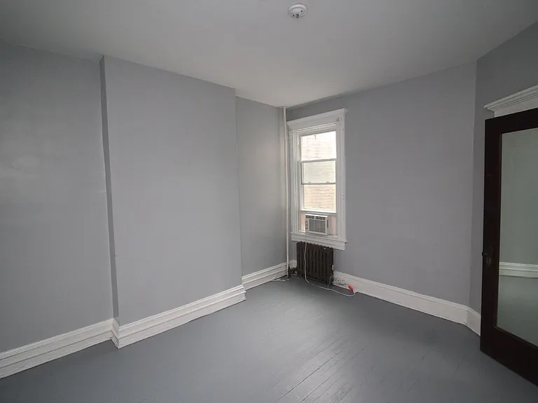 3010 Guilford Ave — Photo 20