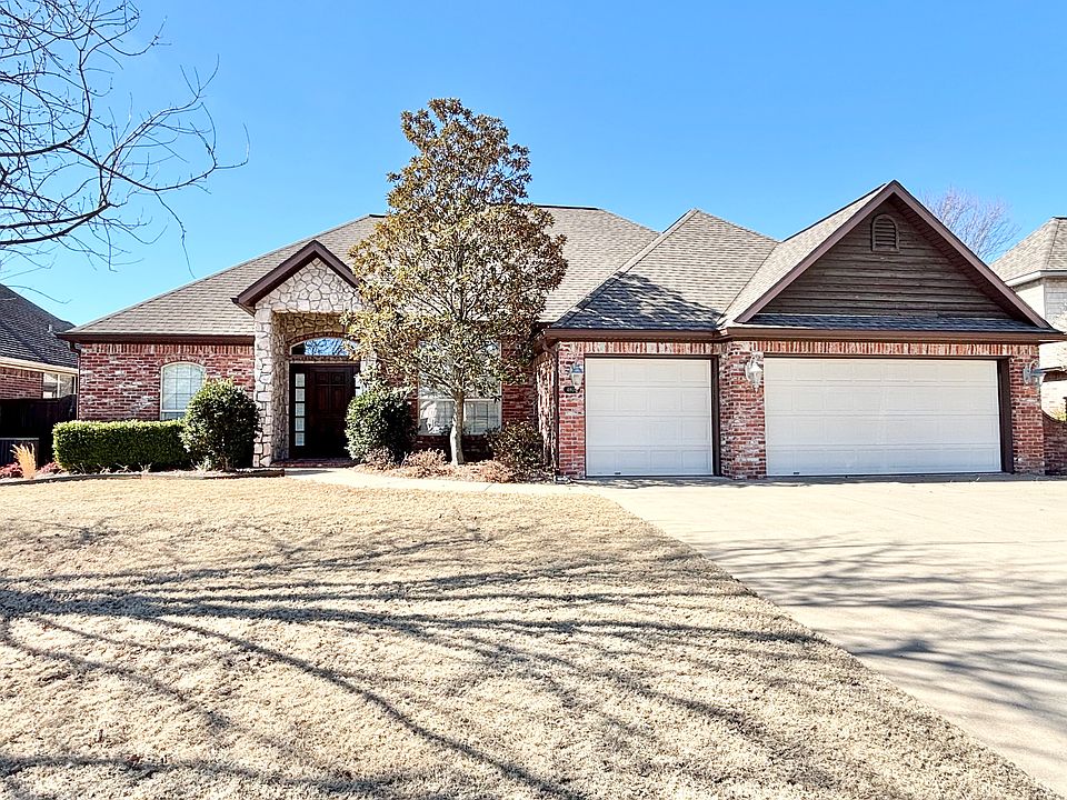 Landscaping maintenance, lawn care and weed control included