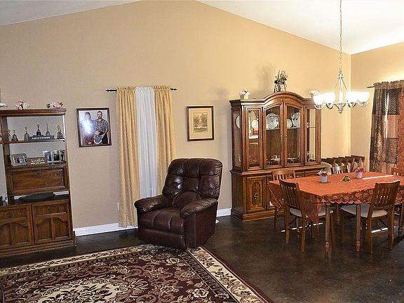 5th image of 6670 Goldenwood Cir