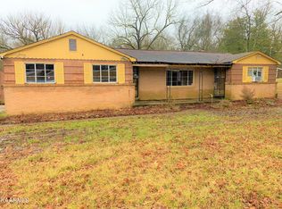 9716 Strawberry Plains Pike, Strawberry Plains, TN 37871