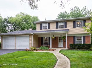 1232 Catalpa Ln, Naperville, IL 60540