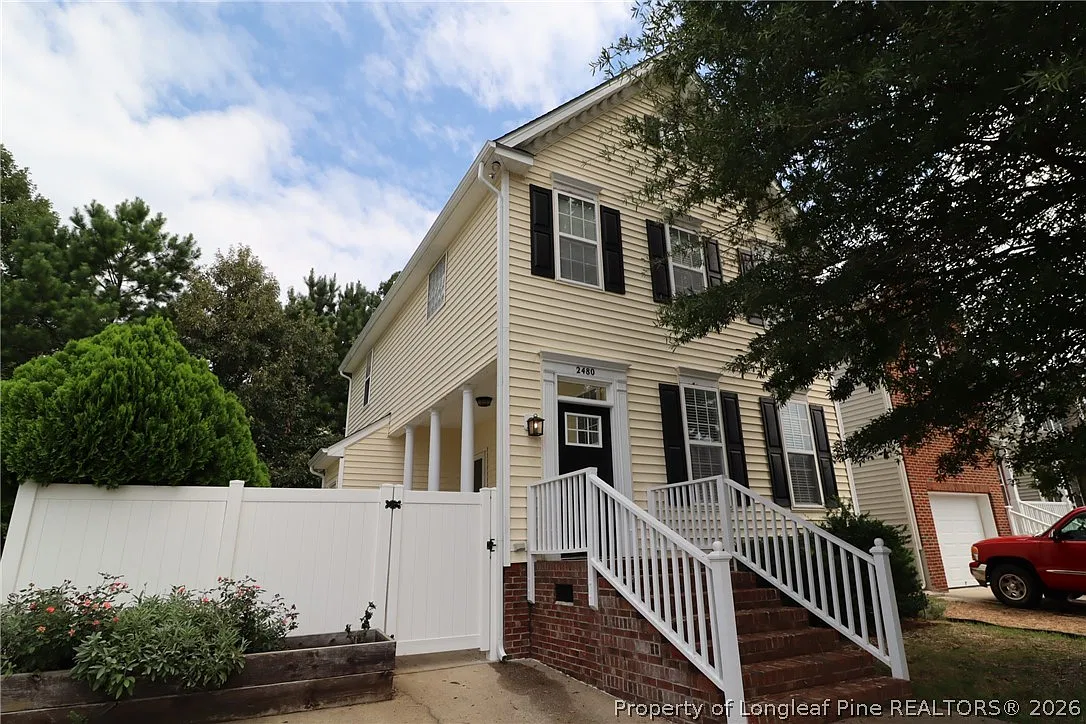 3 bed, 2.5 bath, $1,895 — Photo 1