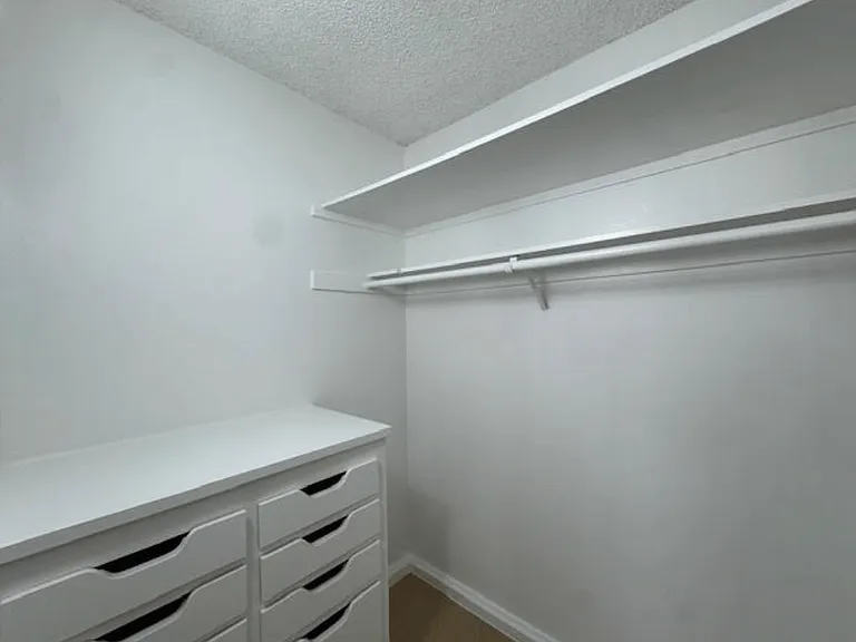 Hidden Creek Apartments — Photo 106