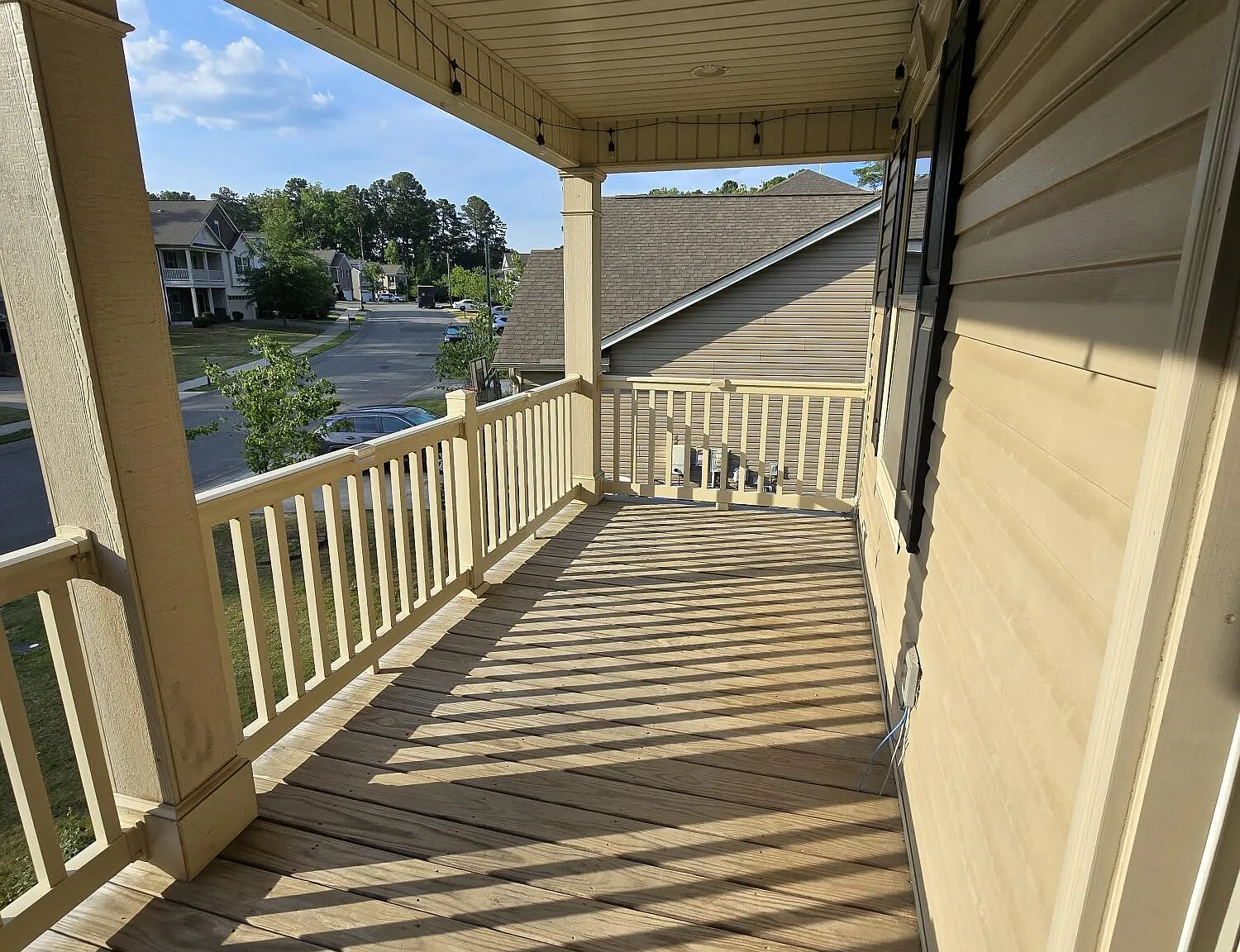 4 bed, 3.0 bath, 2718 sqft, $2,850 — Photo 3