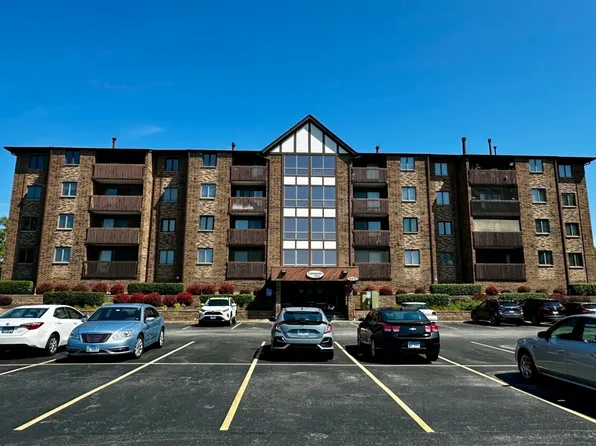 10420 Circle Dr APT 48B, Oak Lawn, IL 60453