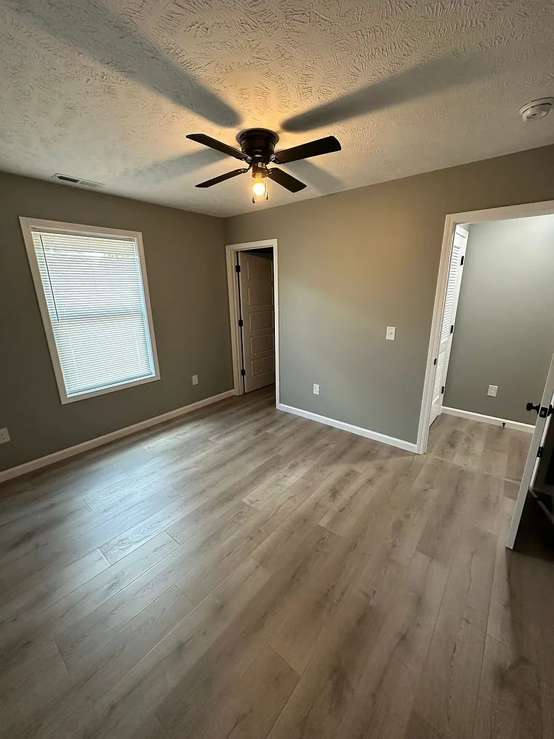 705 Haley Haven Apartments — Photo 4