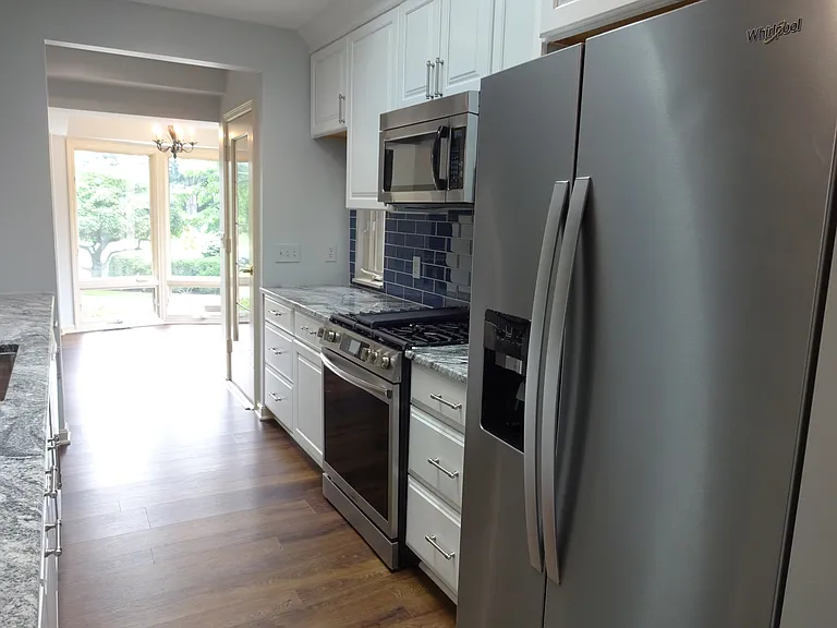 2646 Fair Oaks Ln — Photo 11
