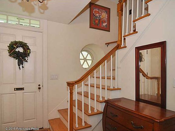 5th image of 25 Bretton Woods Dr