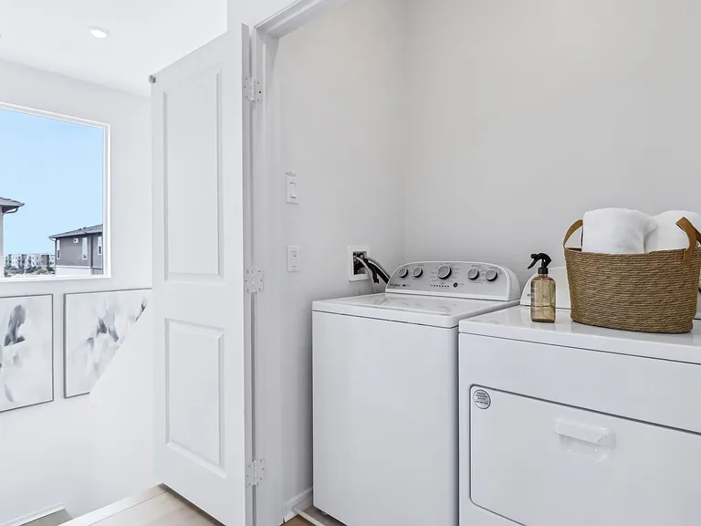 Axis at Millenia Townhomes — Photo 17