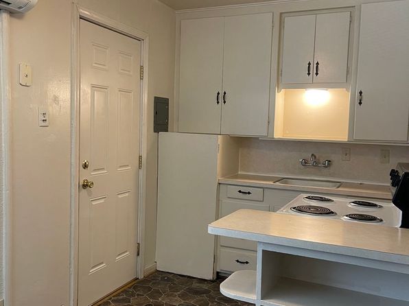1538 West St #6