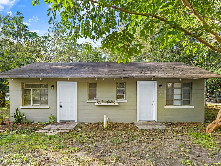 1519 Carmel Ave — Photo 1