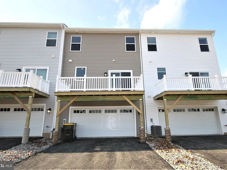 4856 Stump Rd — Photo 32