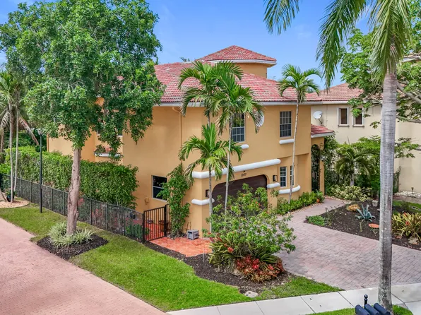 12471 SW 1st Street Street, Plantation, FL 33325
