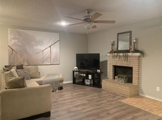 1113 Parkwood Pl, Irving, TX 75060