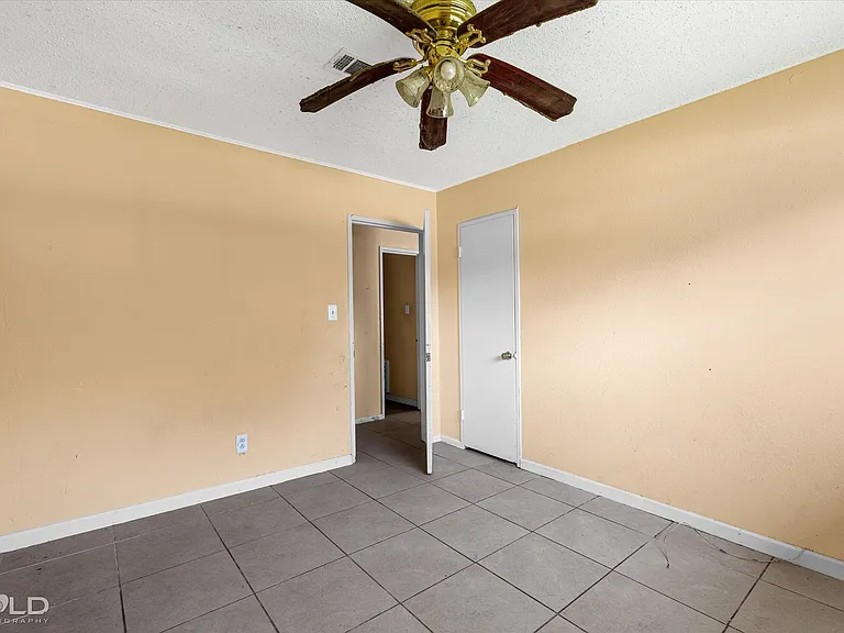 3051 Amherst St — Photo 14