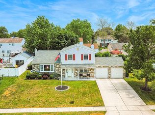 518 Fairhurst Rd, Fairless Hills, PA 19030