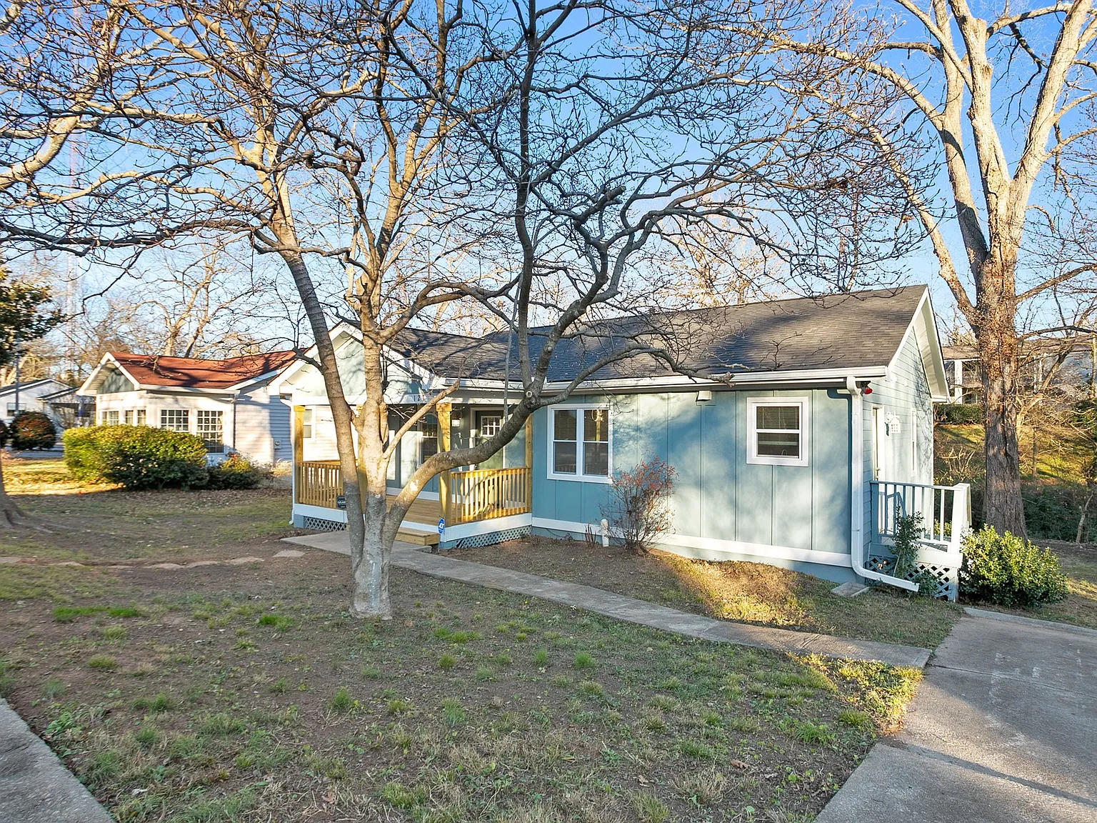 127 Marona St NE — Photo 3