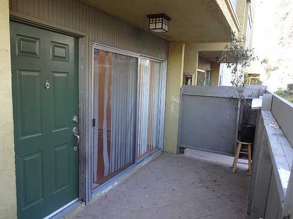 5th image of 3456 Castle Glen Dr Unit 165