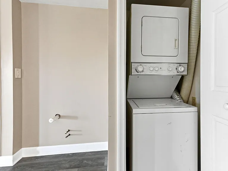 4080 Tivoli Ct #202 — Photo 24