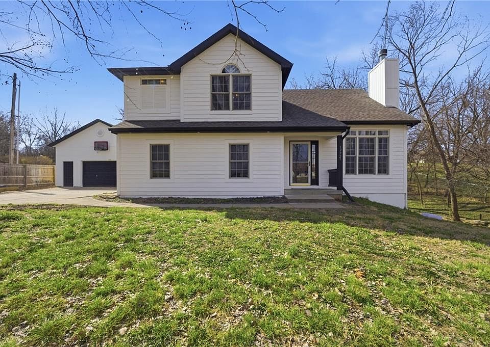 1st image of 12221 Hubbard Rd