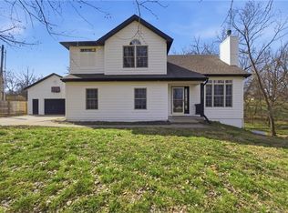 12221 Hubbard Rd, Kansas City, KS 66109