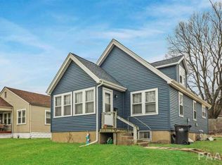 1109 S 10th St, Pekin, IL 61554
