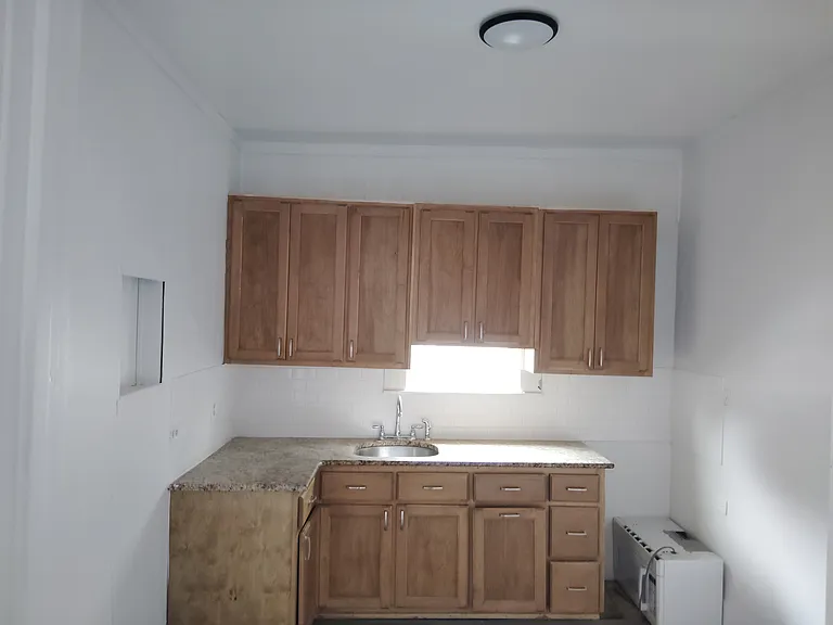 3007 W Gerald Ave — Photo 3