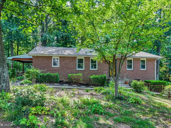 1009 Sharon Ln, Westminster, MD 21157