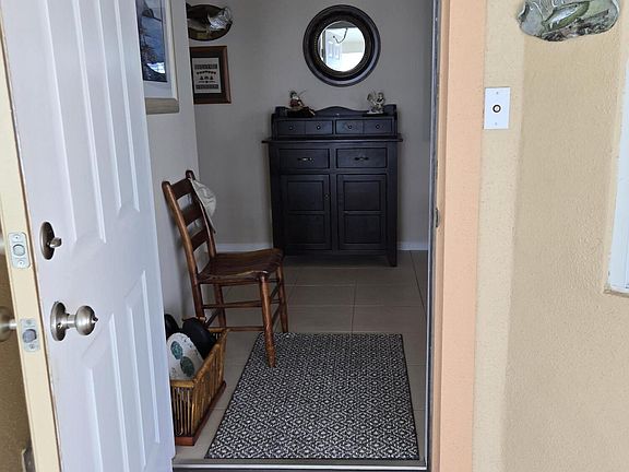 5th image of 4311 SW 9th Way