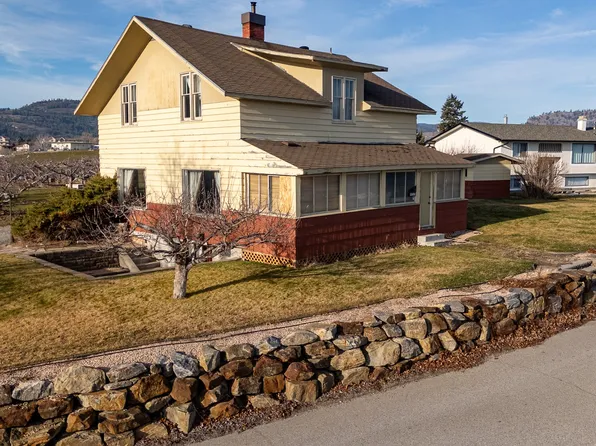 13606 Cooke Ave, Summerland, BC V0H 1Z1