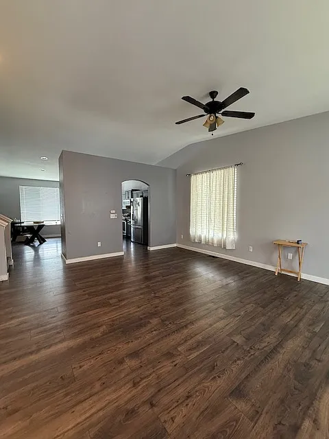 4 bed, 2.5 bath, 2258 sqft, $2,800 — Photo 2