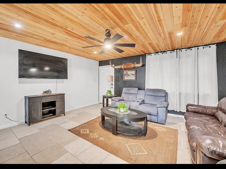2503 Little Nolan Rd — Photo 4