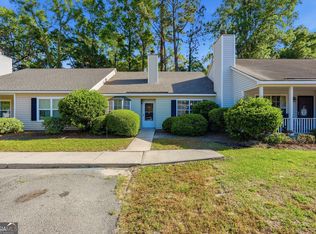 22 Longview Bluff Dr E, Savannah, GA 31419
