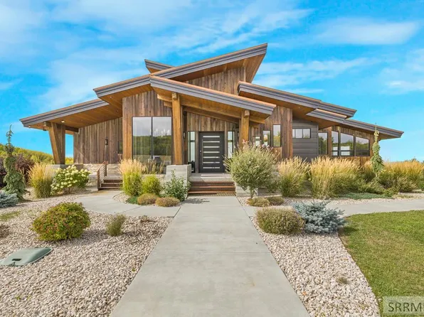 10465 Bluebird Rd, Rexburg, ID 83440