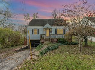 6815 Sunray St, Cincinnati, OH 45230