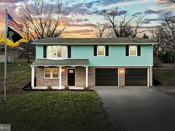 121 E Prospect St, Red Lion, PA 17356