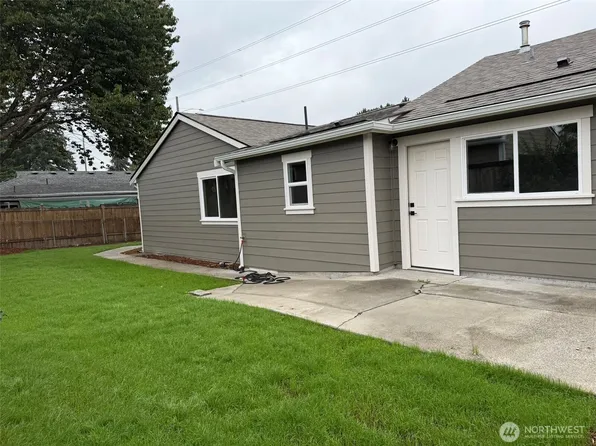 857 S 72nd Street, Tacoma, WA 98408