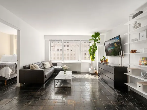 150 E 61st St APT 10J, New York, NY 10065