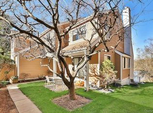 103 Rambling Brook Rd, Chappaqua, NY 10514