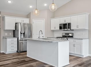 4736 8th Street Loop NE, Saint Cloud, MN 56304