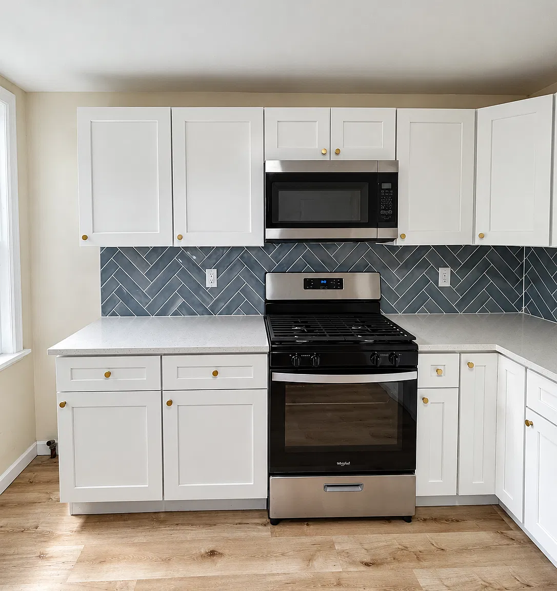 3 bed, 1.5 bath, 1566 sqft, $2,000 — Photo 4