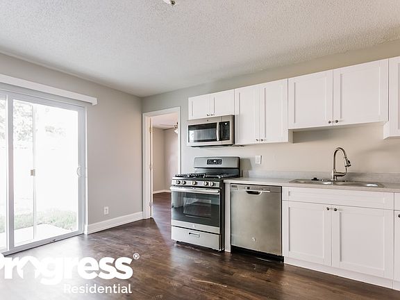 4th image of 5421 Oakbranch Dr
