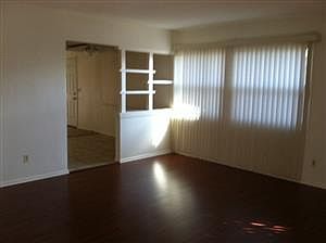 2nd image of 801 Alvin St