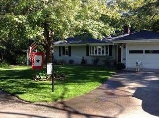 30 Black Creek Ln, Warwick, RI 02888