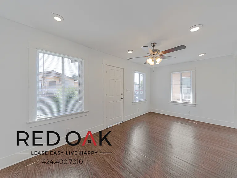 14377 Chatsworth Dr #14377 — Photo 1