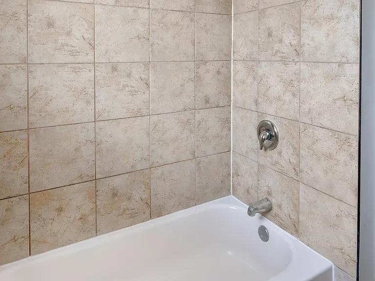 403 W Bloom St #5 — Photo 11